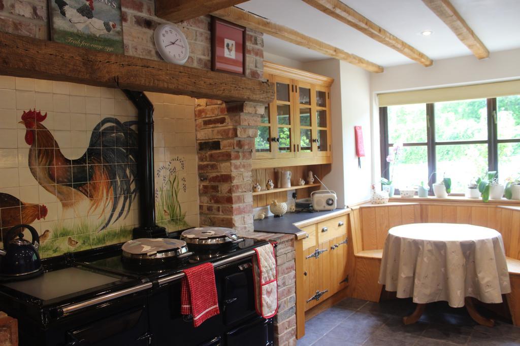 The Turkey House * Petersfield
